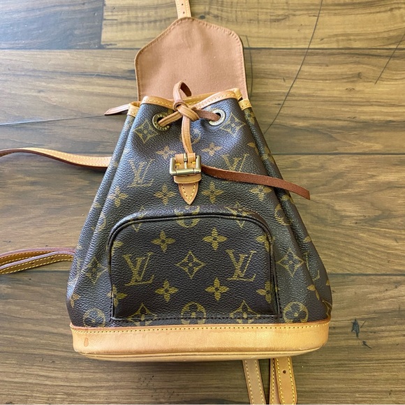 Louis Vuitton Monogram Montsouris Backpack 10”x8” - Picture 16 of 16
